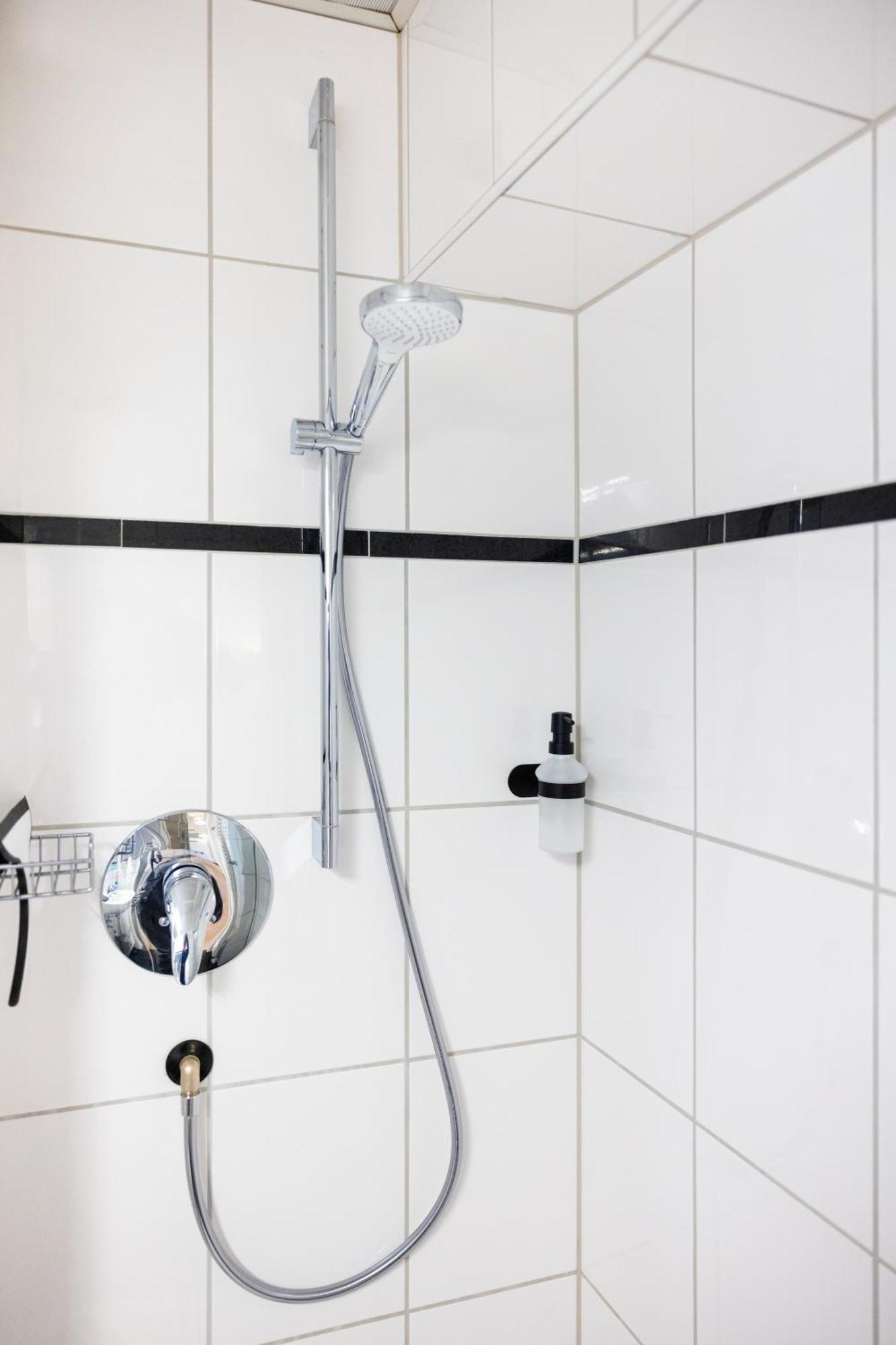 Primero City-Loftdomizil Innenstadt 84Qm Mit Grosser Gemeinschaftsterrasse Augsburg Bagian luar foto