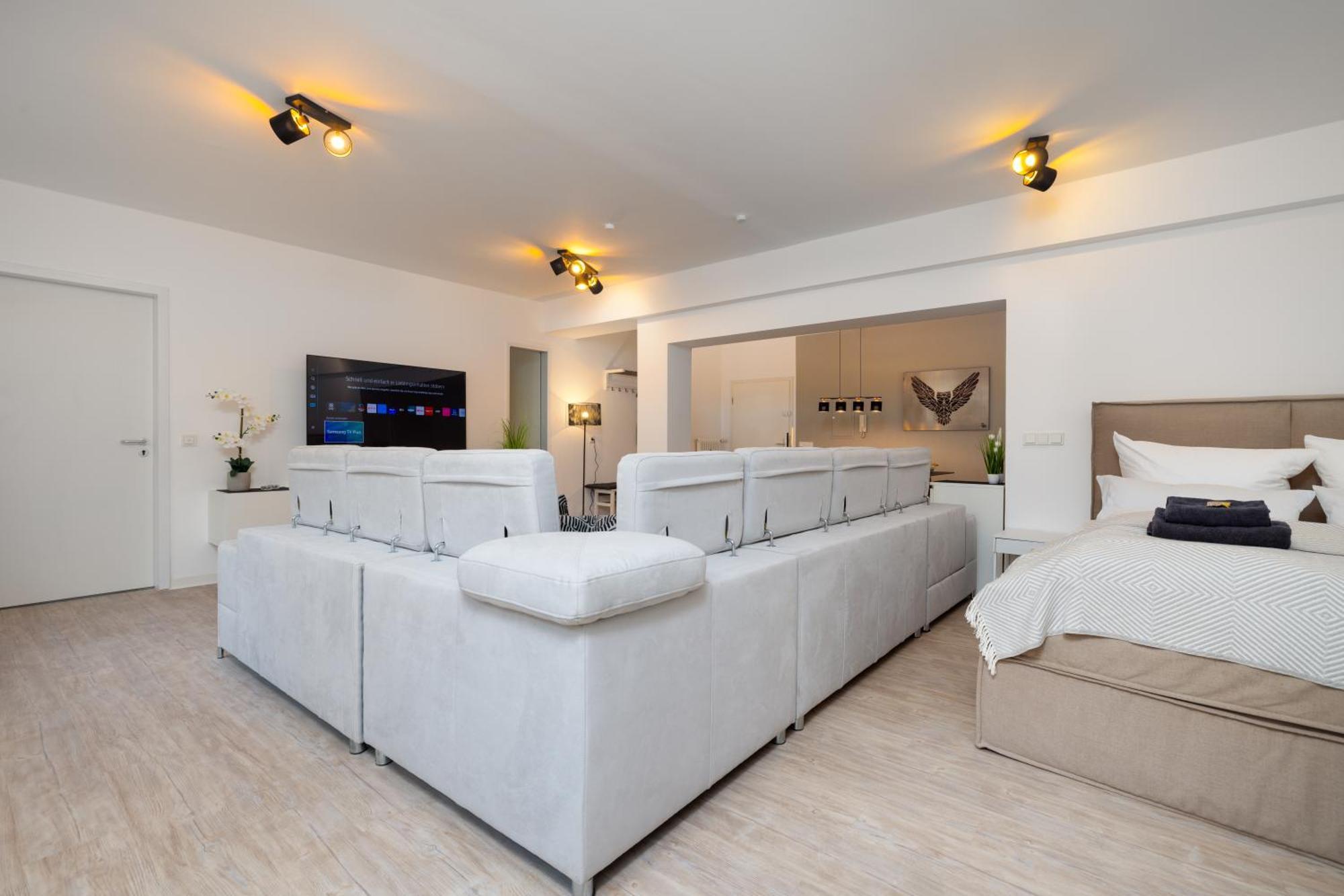 Primero City-Loftdomizil Innenstadt 84Qm Mit Grosser Gemeinschaftsterrasse Augsburg Bagian luar foto